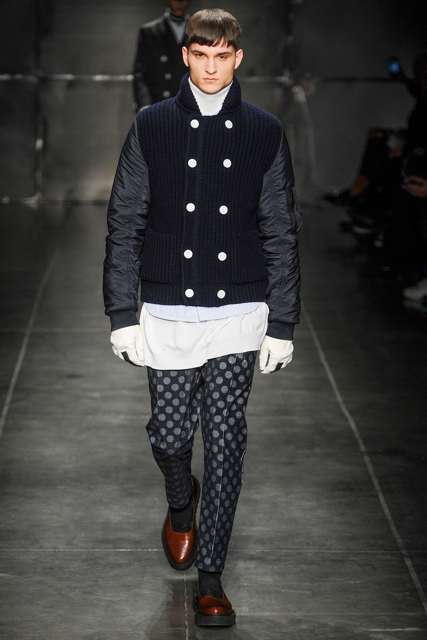 blue cotton long-sleeve collared fitted buttoned jacket