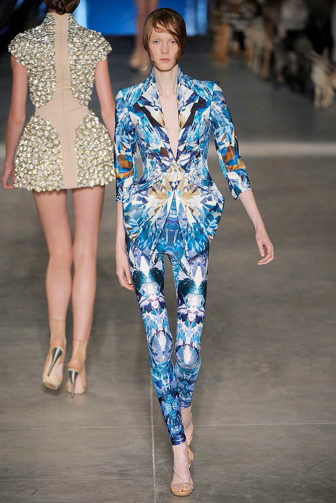 blue printed fitted suit