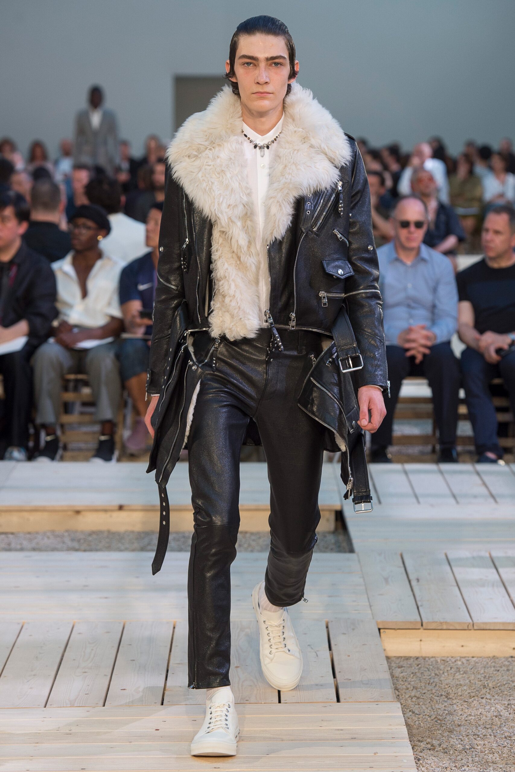 black leather long-sleeve collared fitted zippered fringed jacket