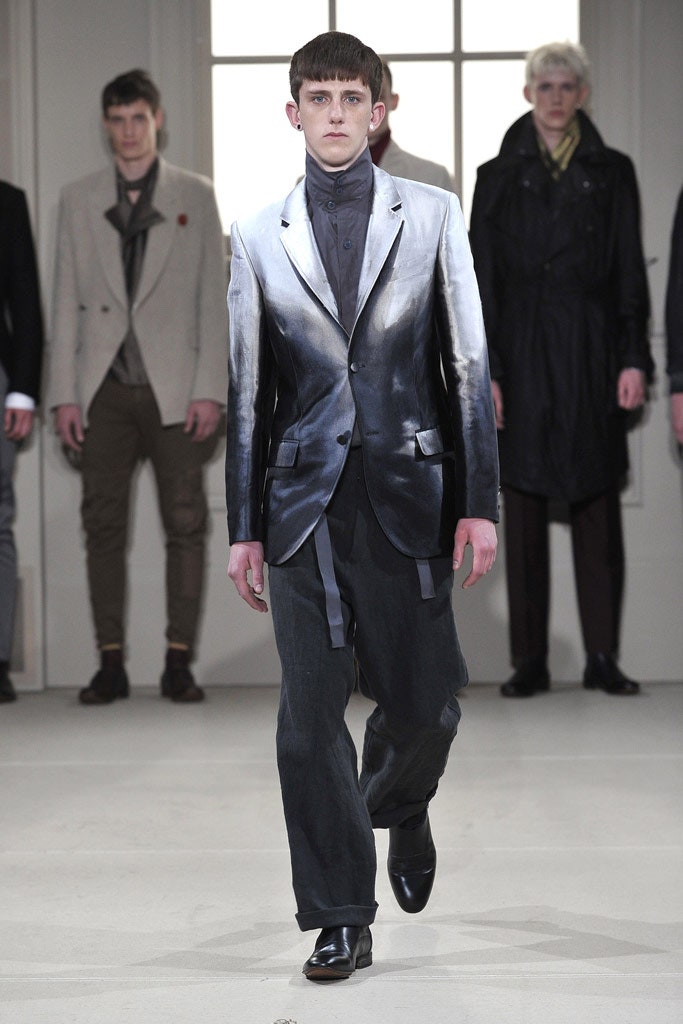 black and white tailored blazer with relaxed pants