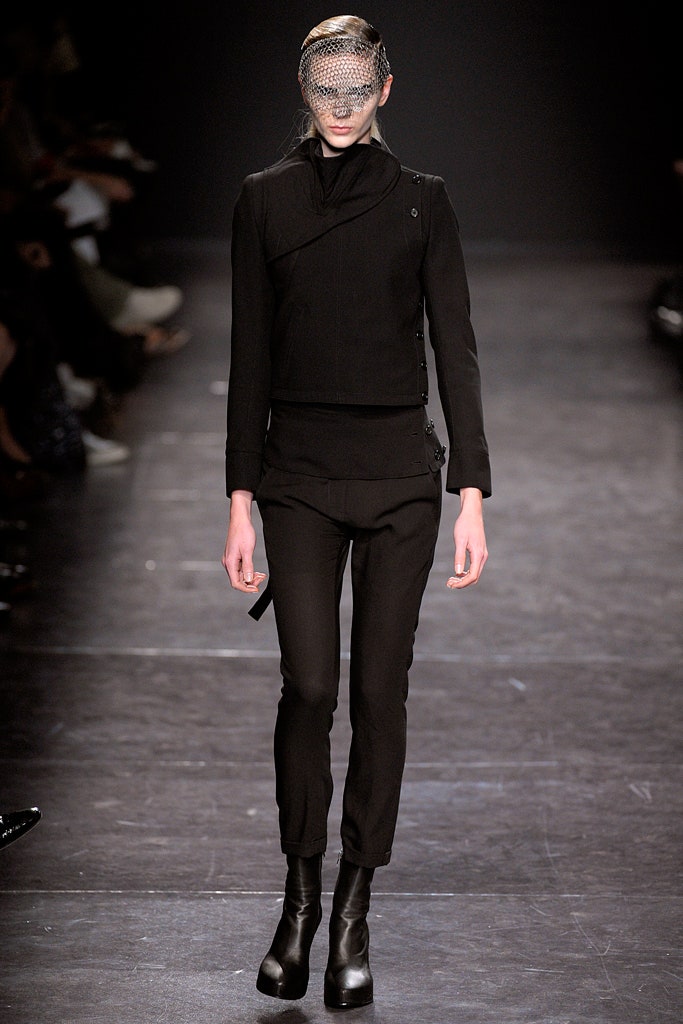 black fitted jacket and pants