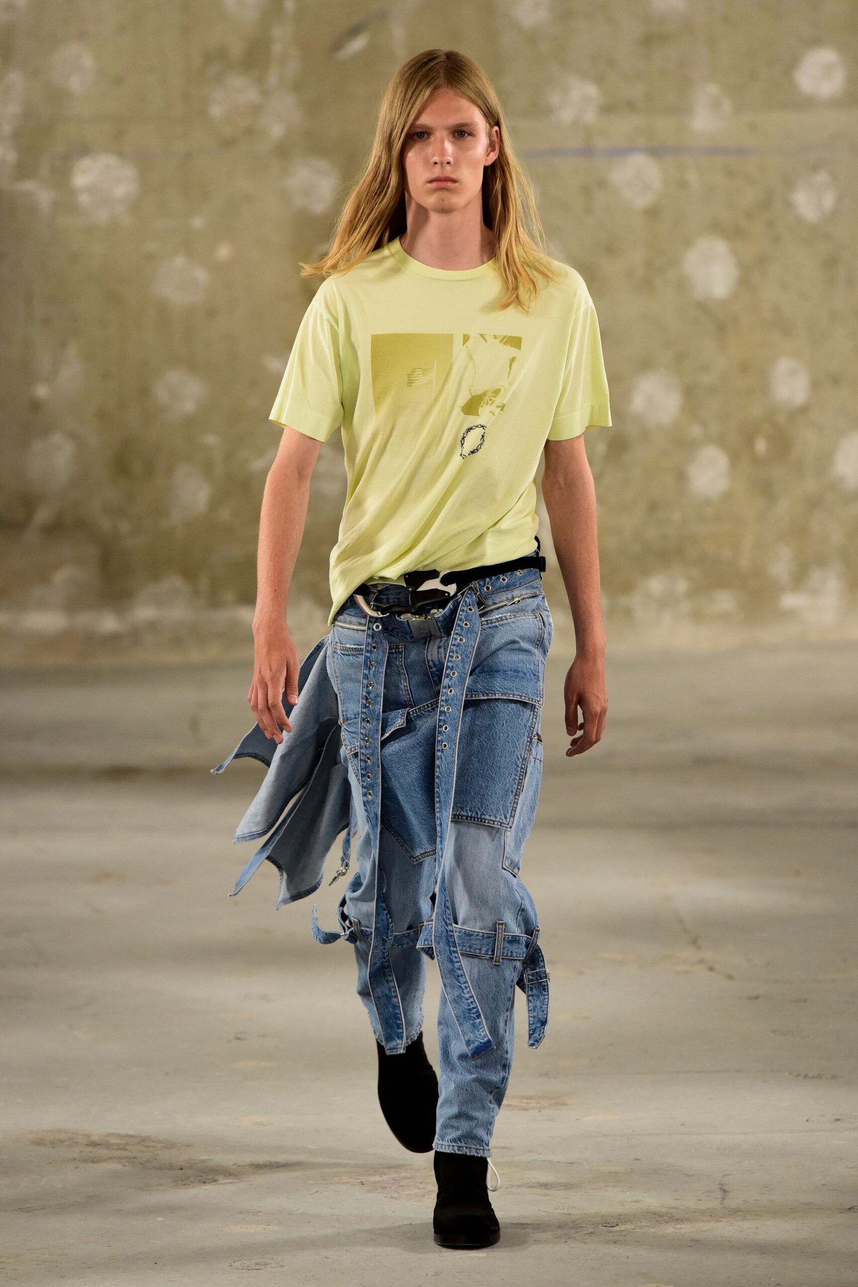 blue denim relaxed distressed jeans