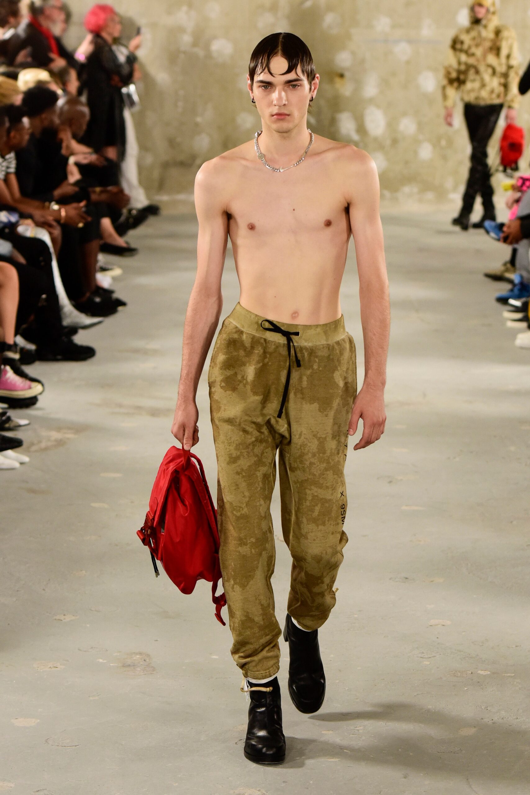 green cotton relaxed cargo pants