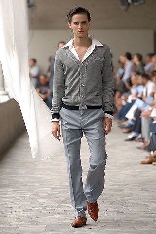gray cotton long-sleeve collared fitted buttoned cardigan