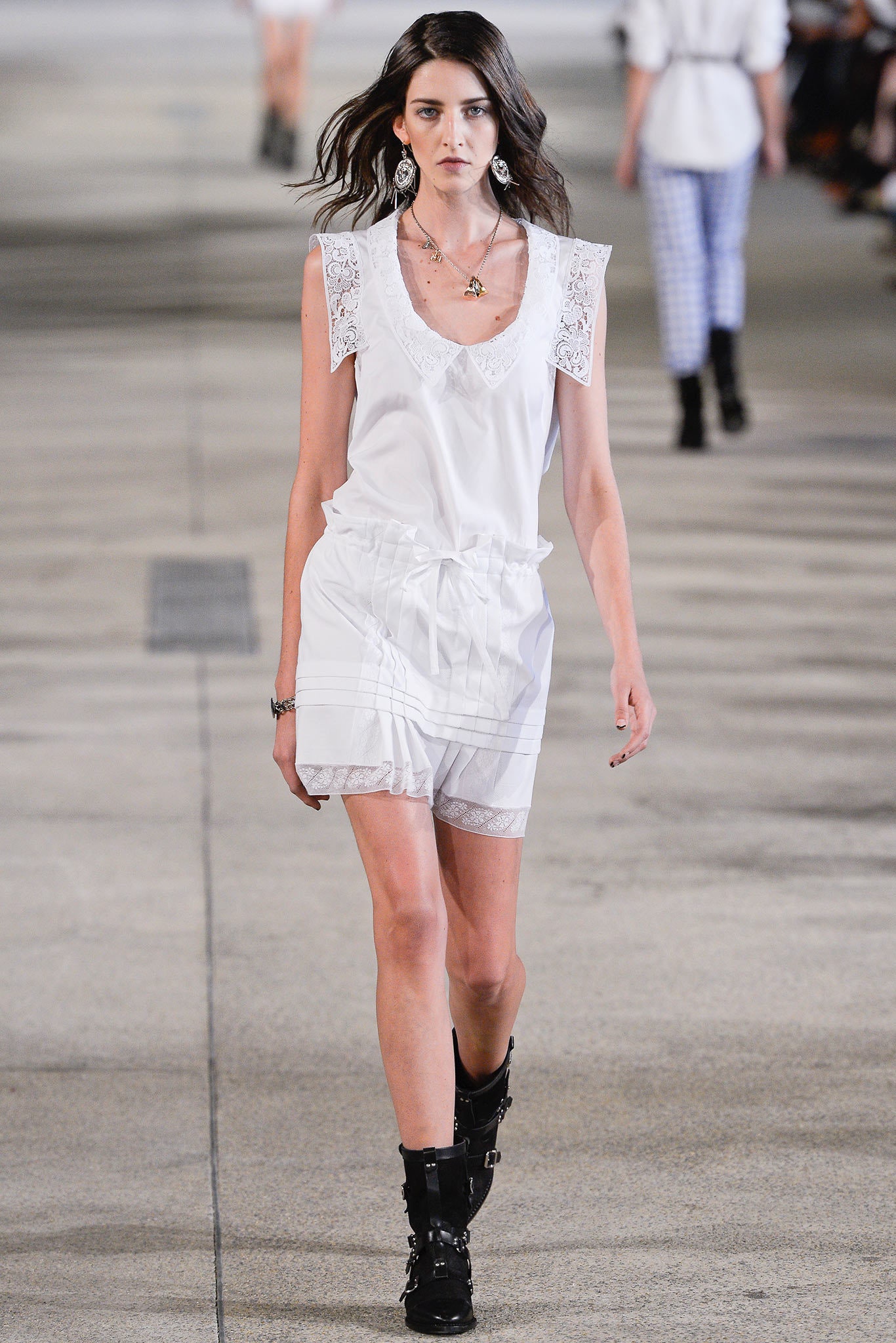 white fitted sleeveless dress