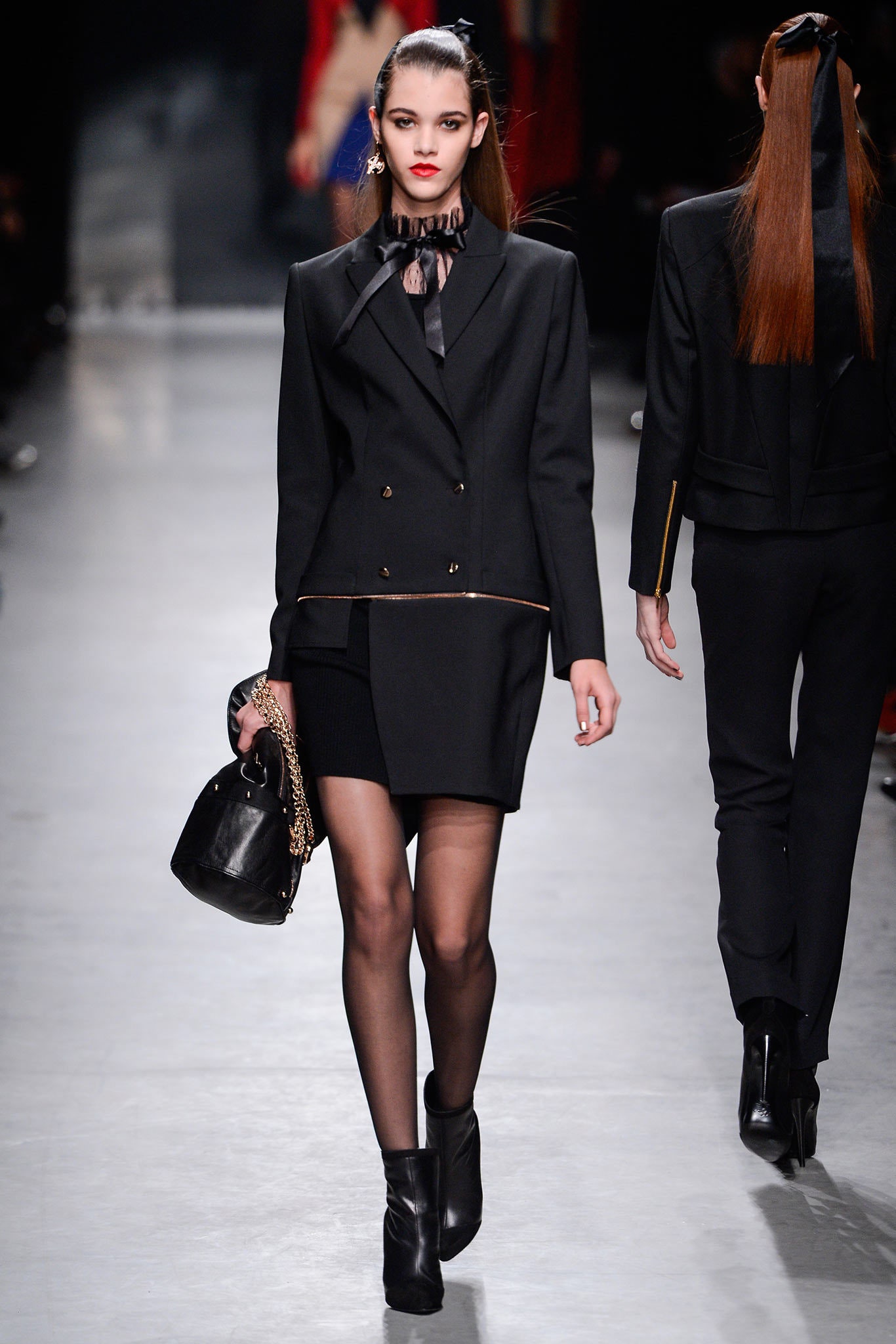 black wool long-sleeve collared tailored zippered blazer