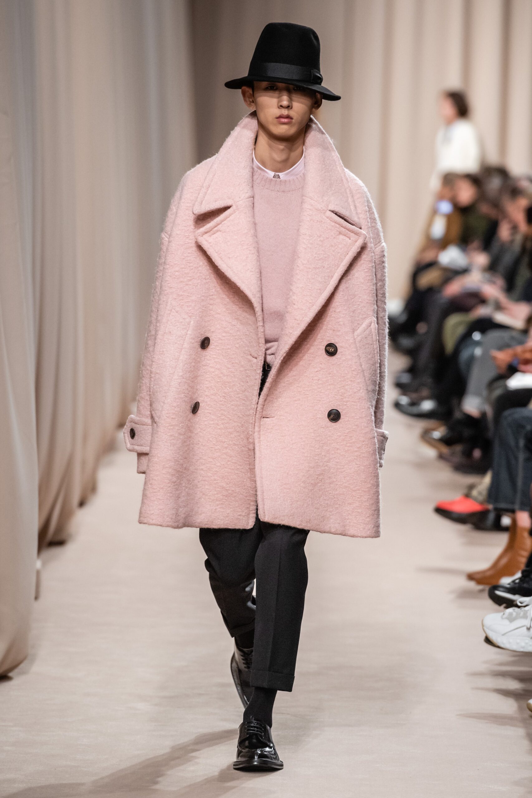 pink wool long-sleeve collared oversized buttoned coat