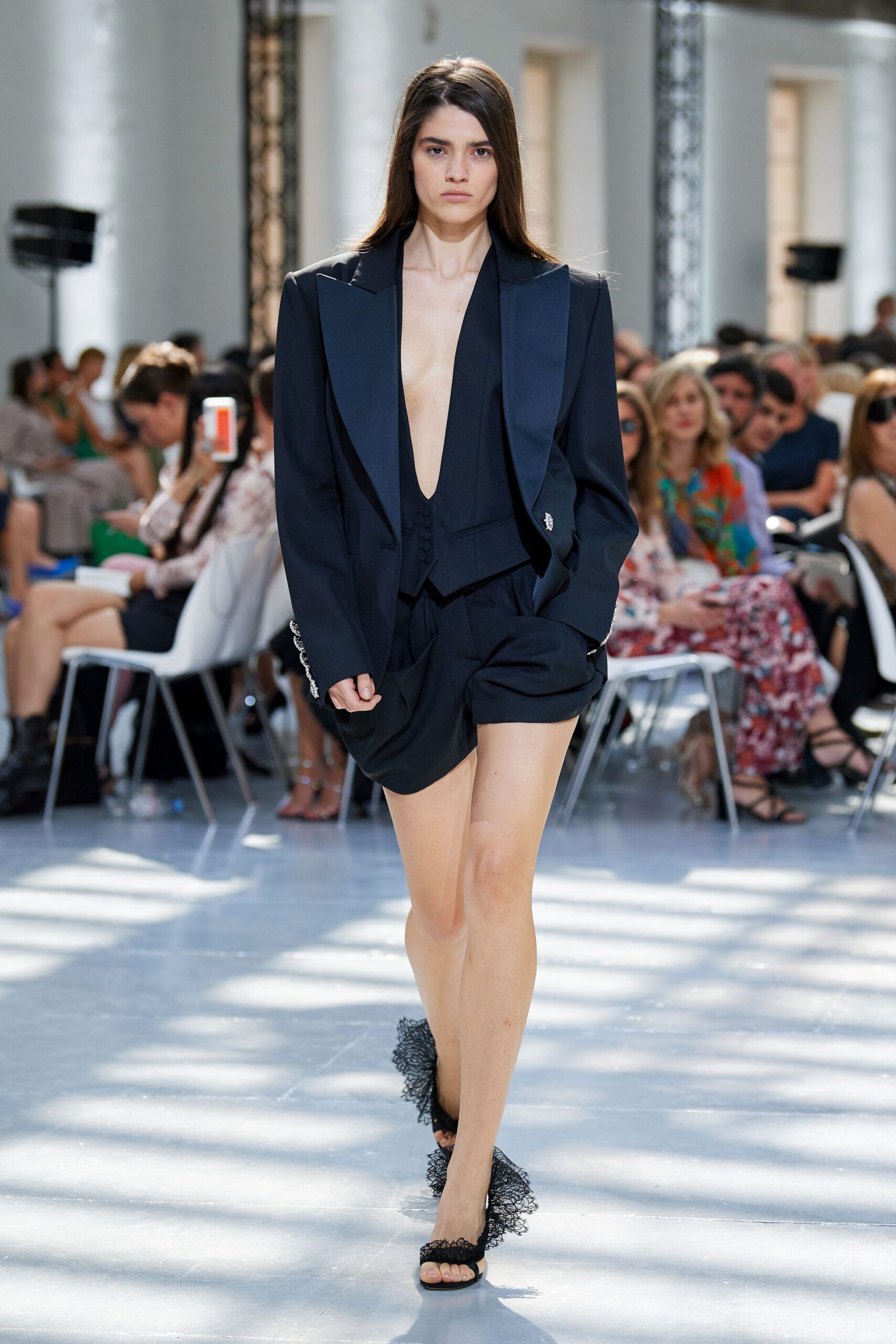 black silk long-sleeve v-neck structured buttoned blazer