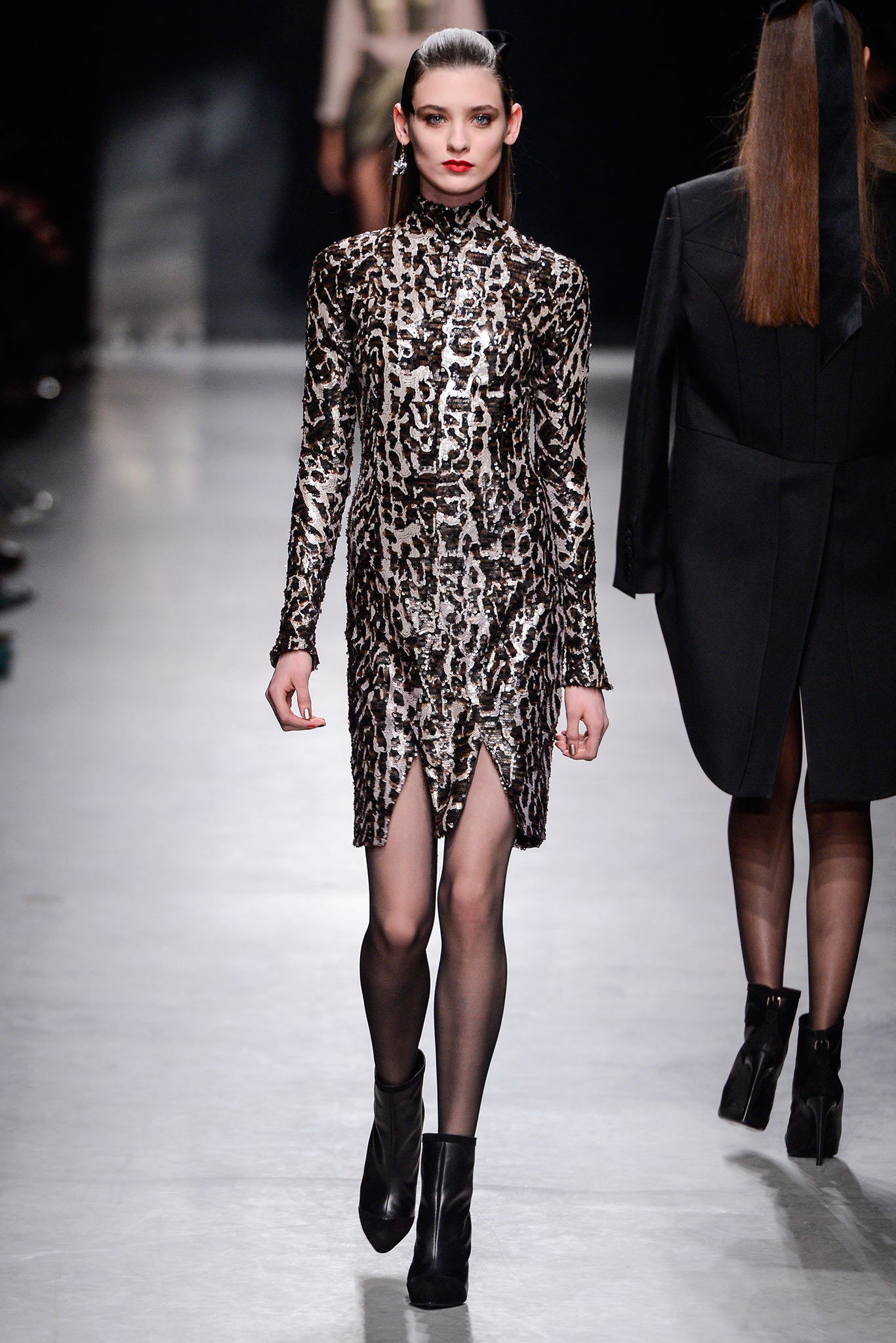 fitted animal-print mini dress