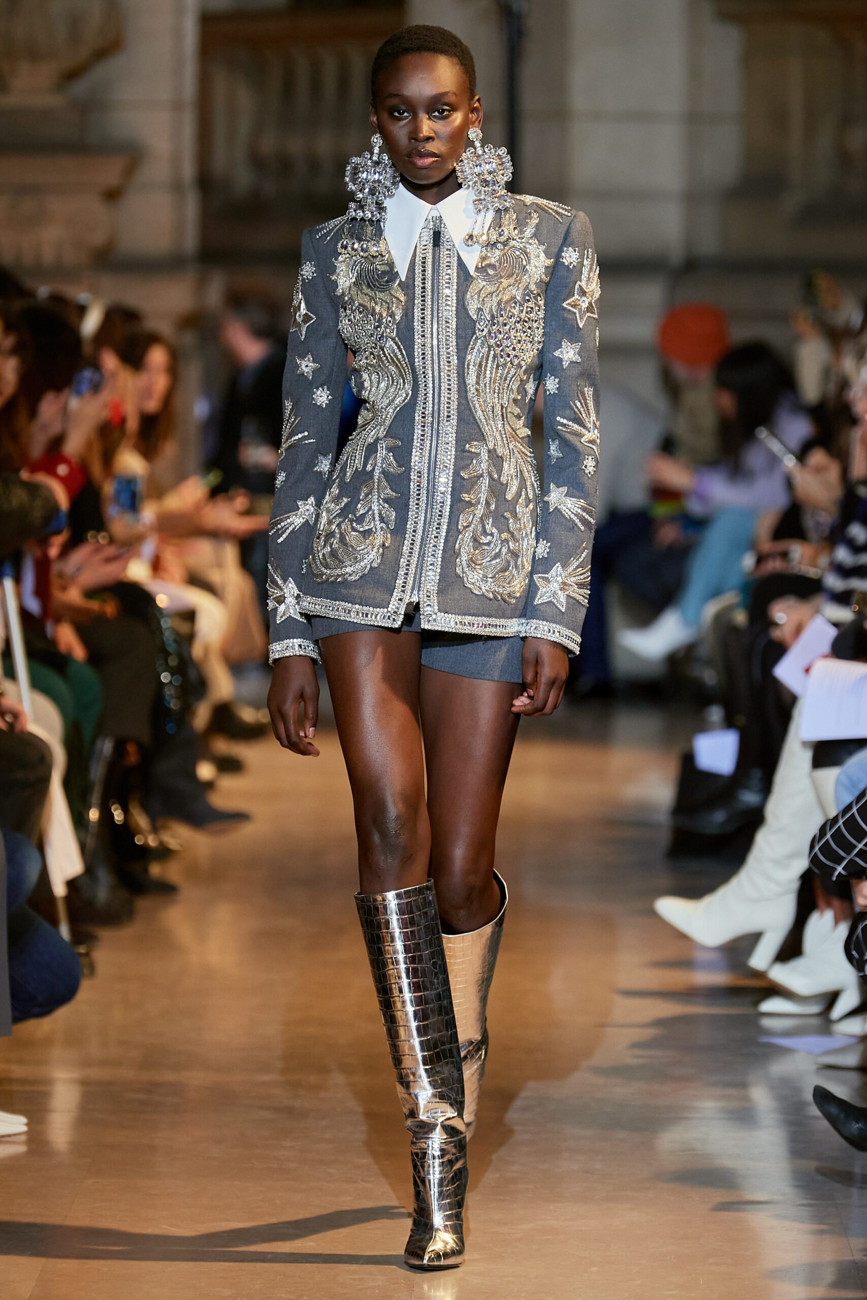 fitted blue embroidered blazer