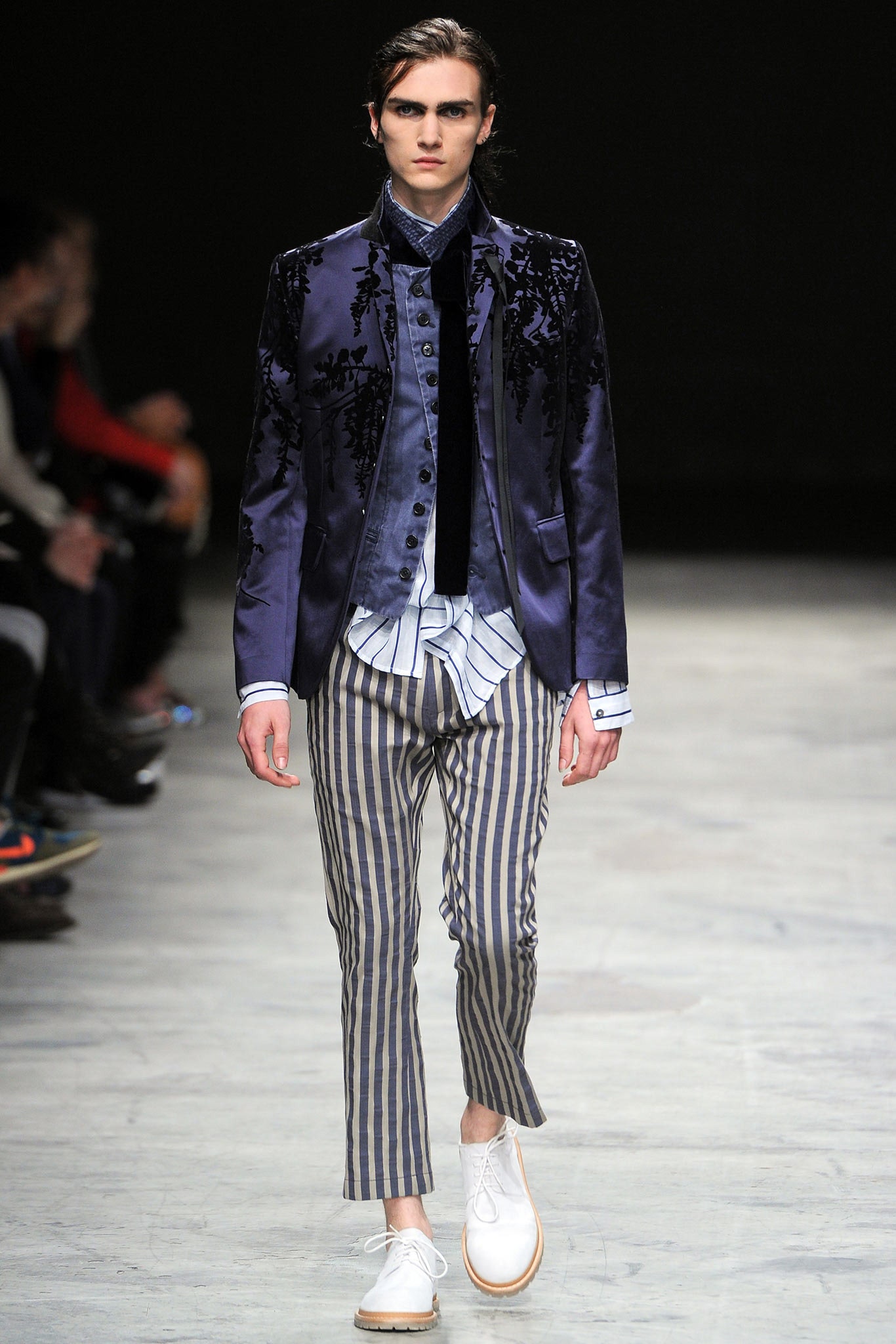 blue velvet tailored blazer