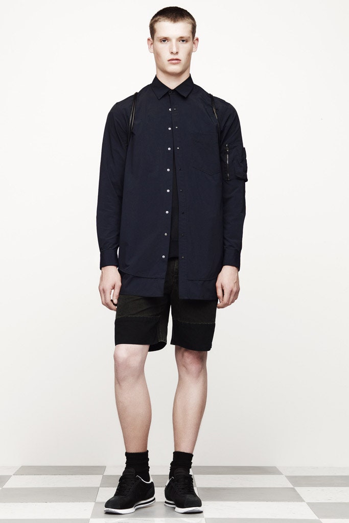 blue cotton long-sleeve collared relaxed buttoned shirt