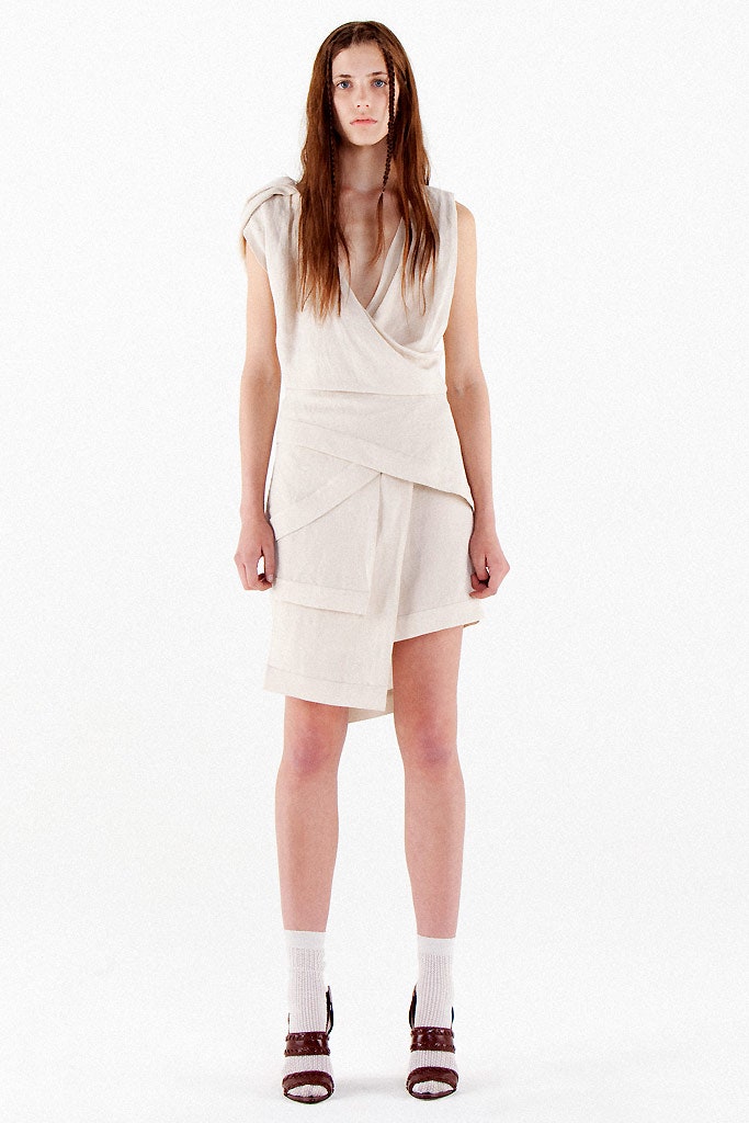 white fitted sleeveless dress