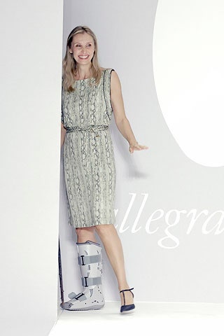 gray cotton sleeveless collared relaxed printed midi dress