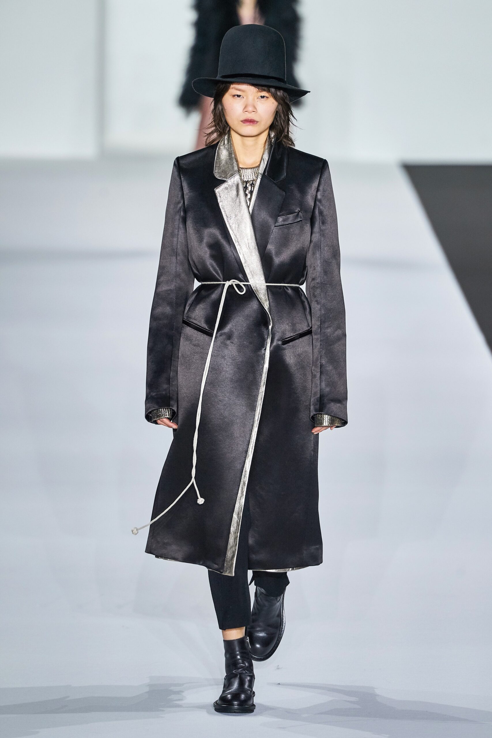 black silk long-sleeve collared fitted belted shiny coat