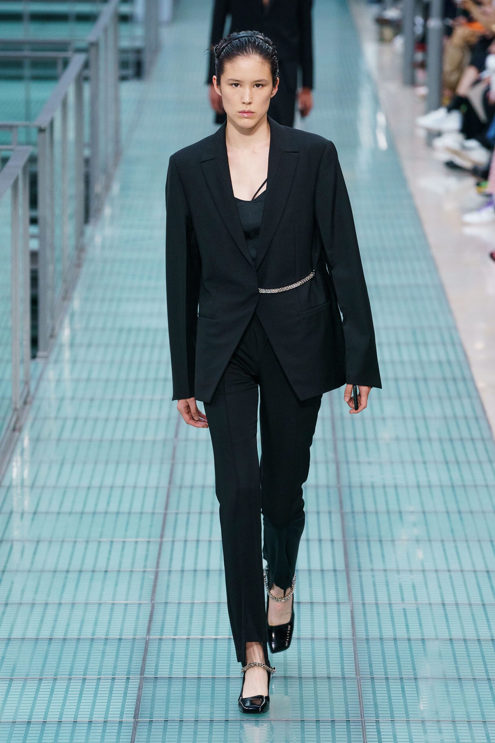 black wool long-sleeve collared tailored buttoned suit
