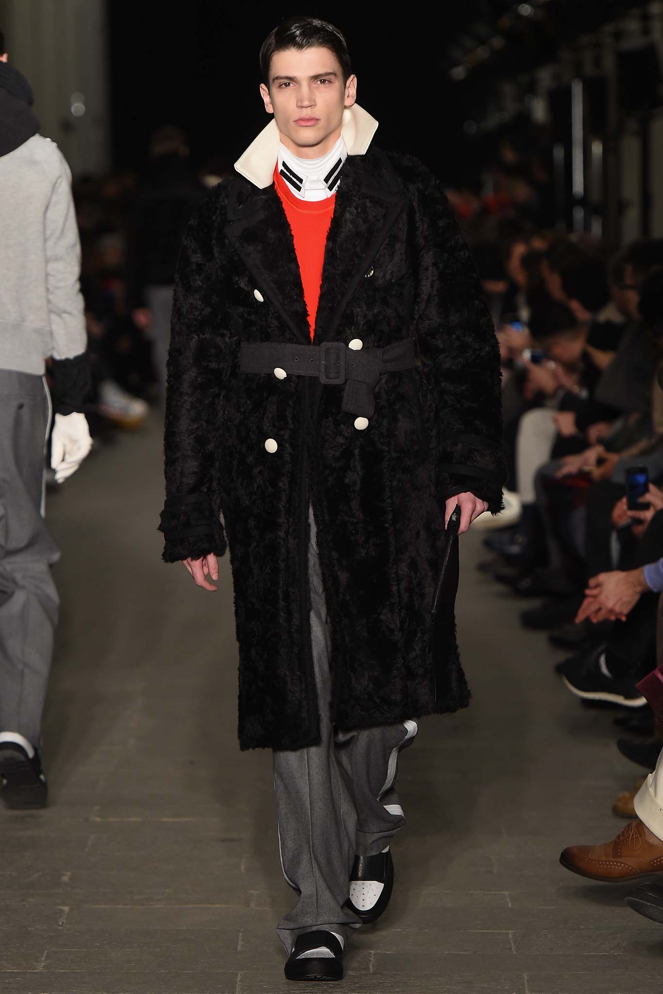 black faux-fur long-sleeve collared fitted belted buttoned coat