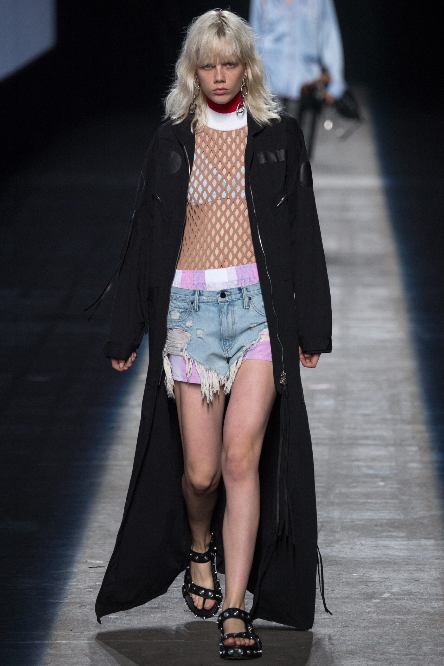 black coat beige mesh top denim shorts