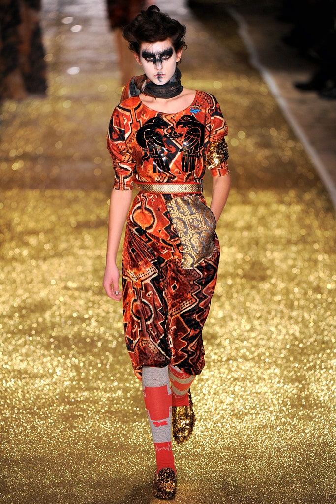 red silk fitted printed pants