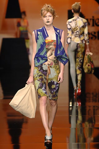 yellow cotton sleeveless high-neck fitted printed top