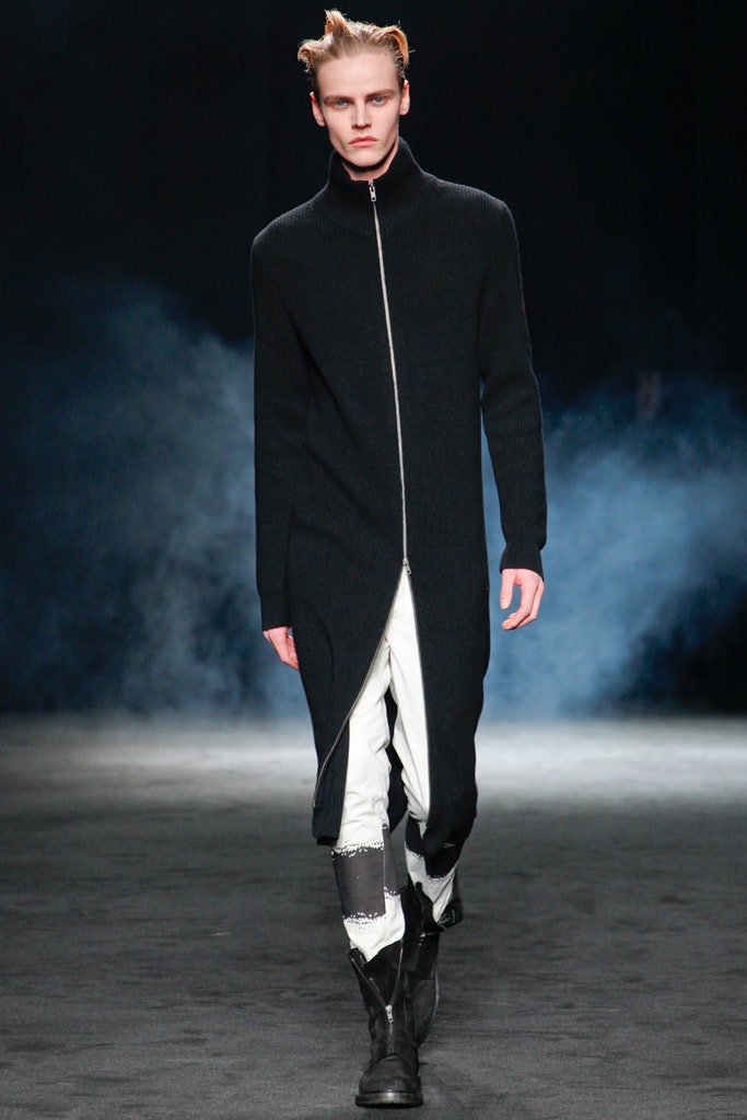 black wool long-sleeve fitted zippered straight-leg midi coat