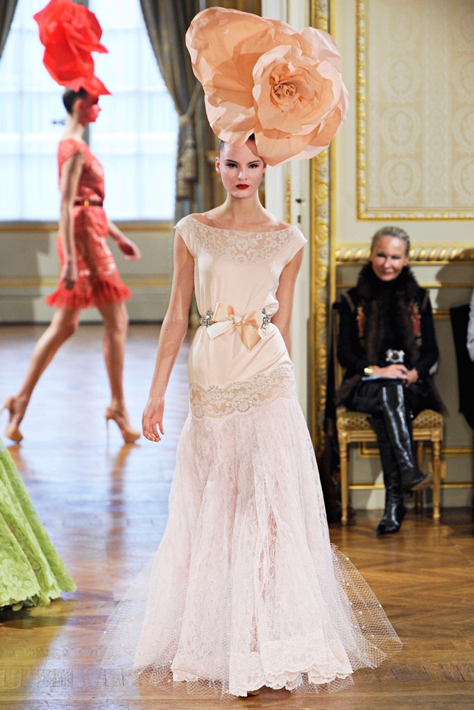 pink lace sleeveless gown