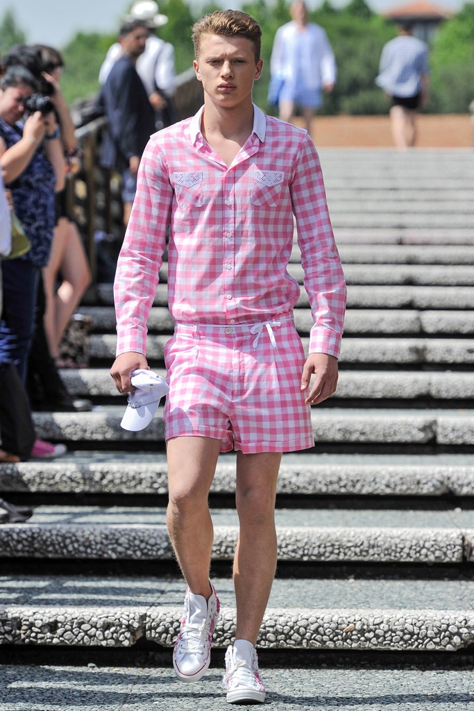 pink cotton fitted checked short shorts