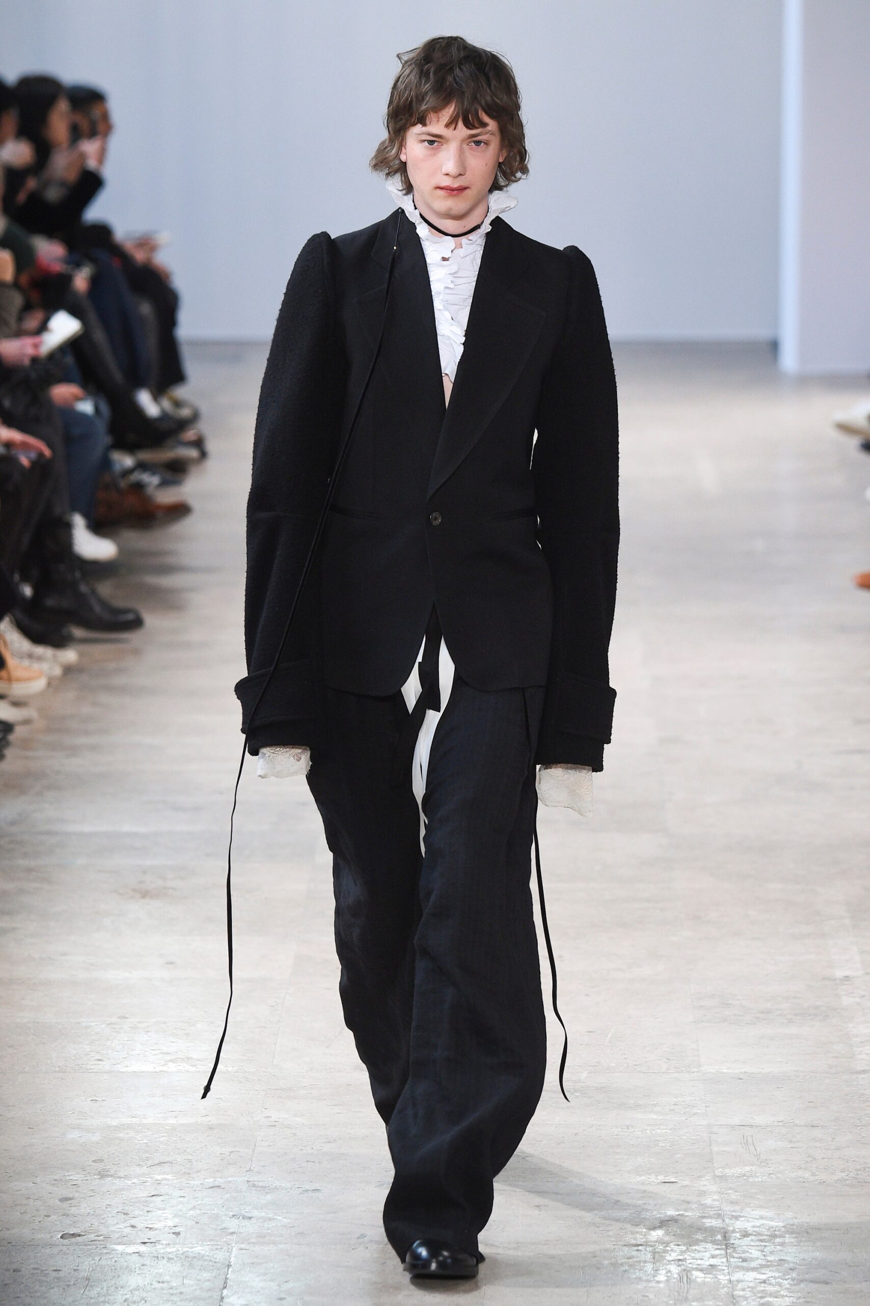 black blazer white shirt relaxed pants