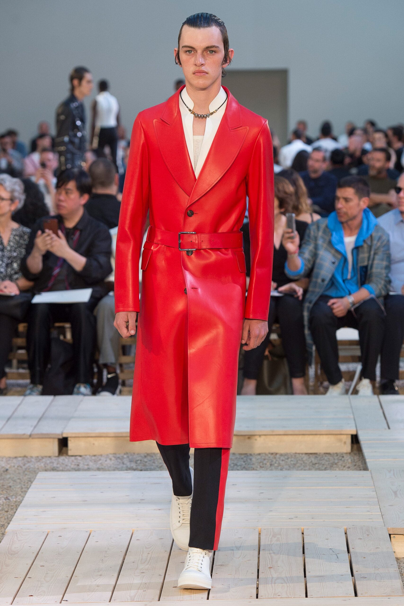 red leather long-sleeve collared fitted belted coat