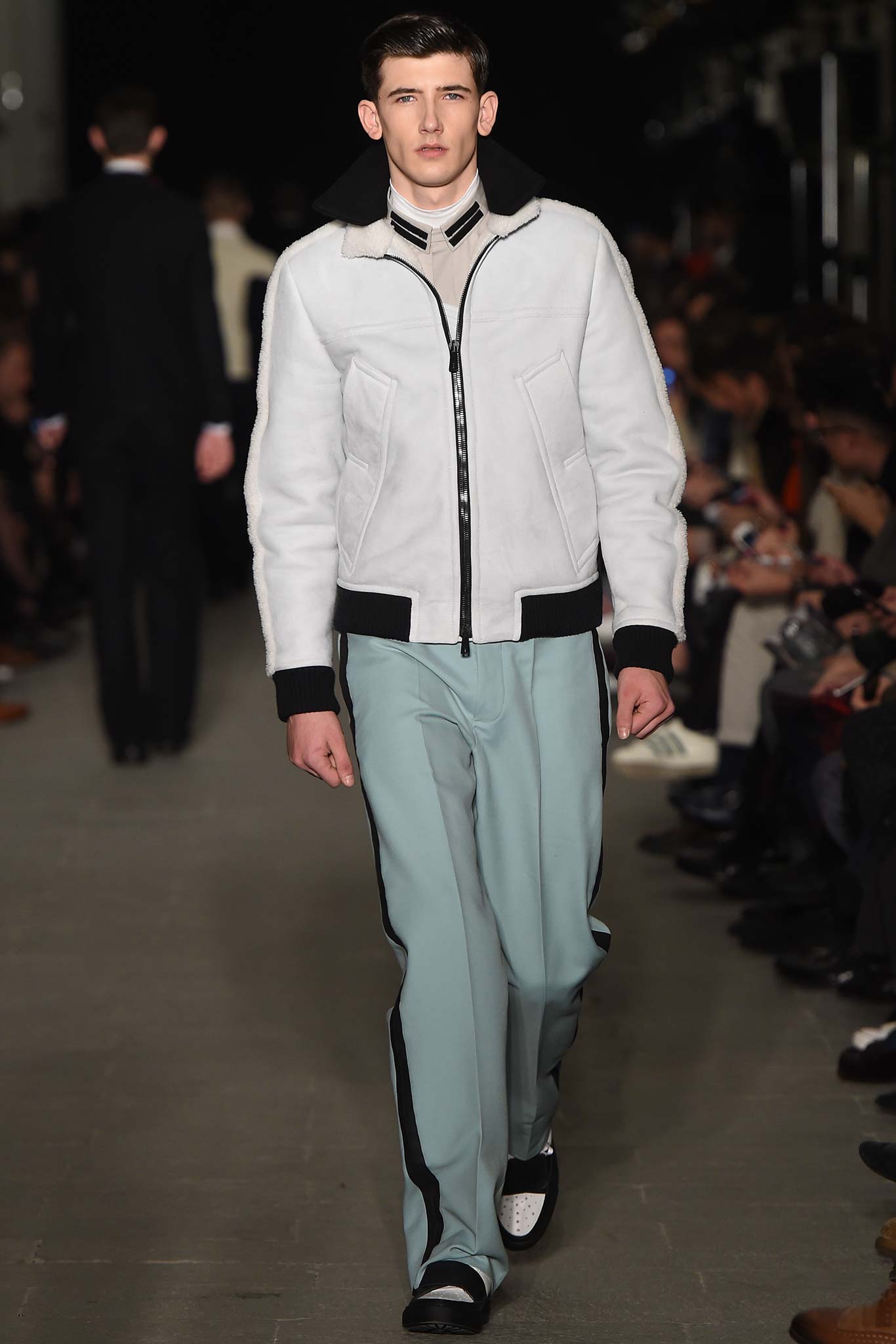 white leather long-sleeve collared fitted zippered jacket