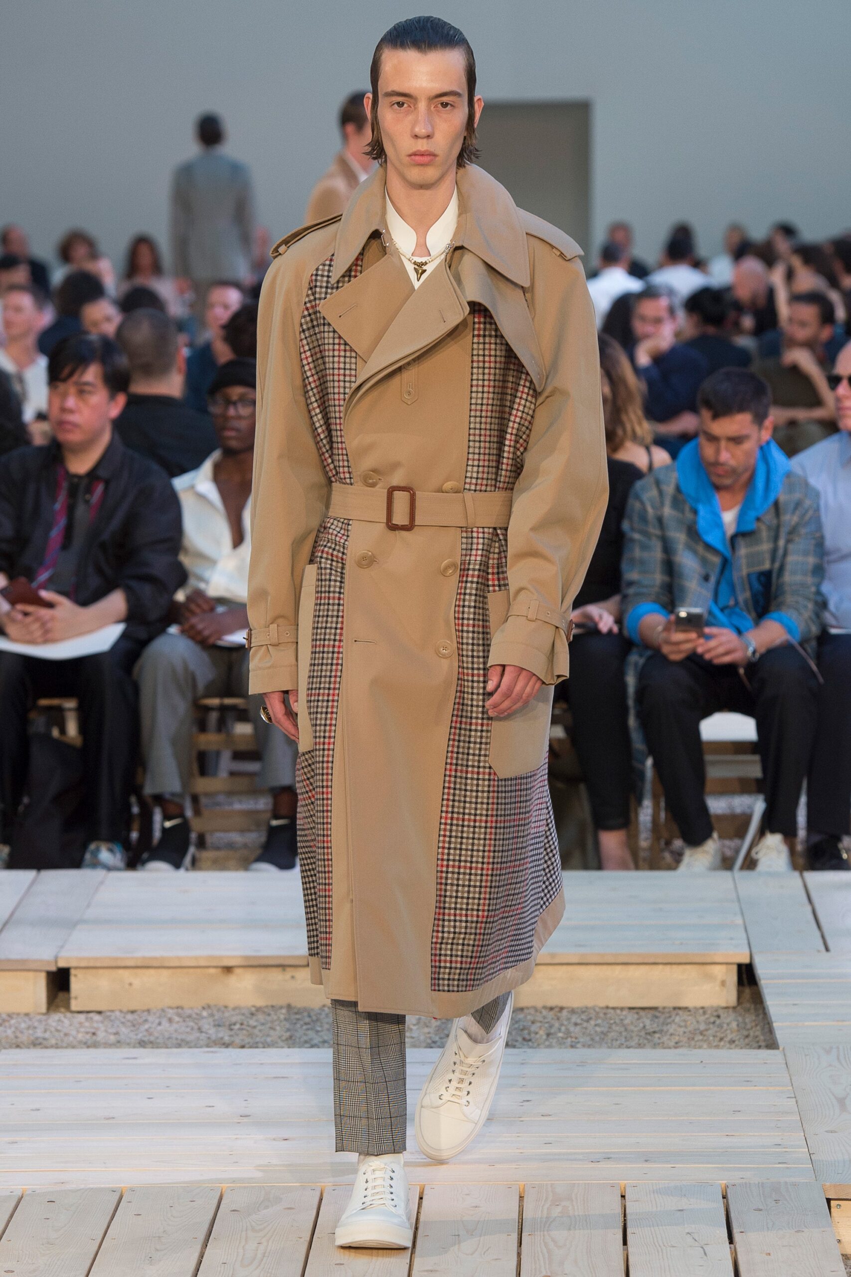 beige cotton long-sleeve collared relaxed checked belted trench
