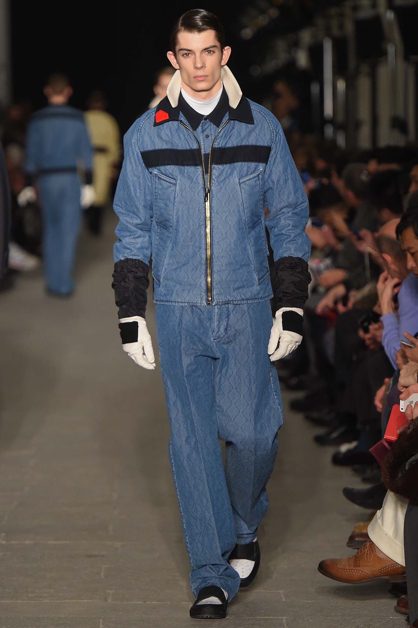 blue denim long-sleeve collared fitted quilted jacket