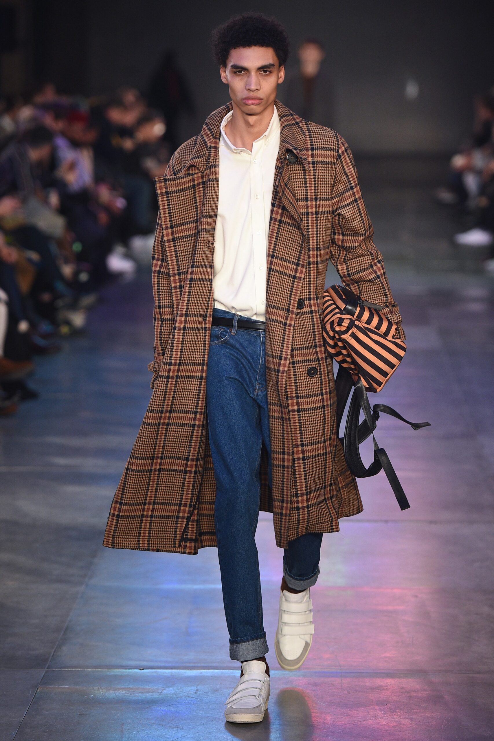 brown wool long-sleeve collared relaxed checked coat