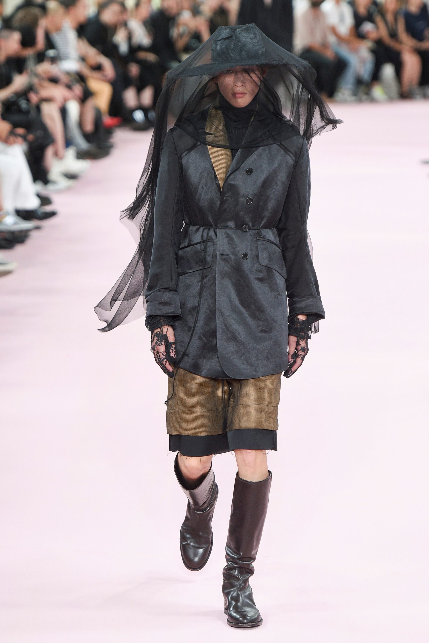 black silk long-sleeve collared relaxed buttoned jacket