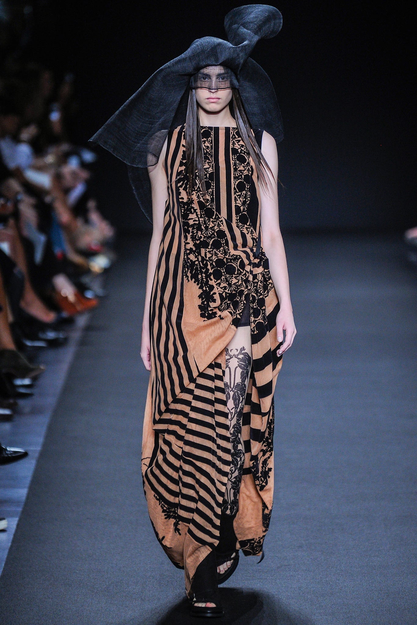 black and beige striped midi dress with hat