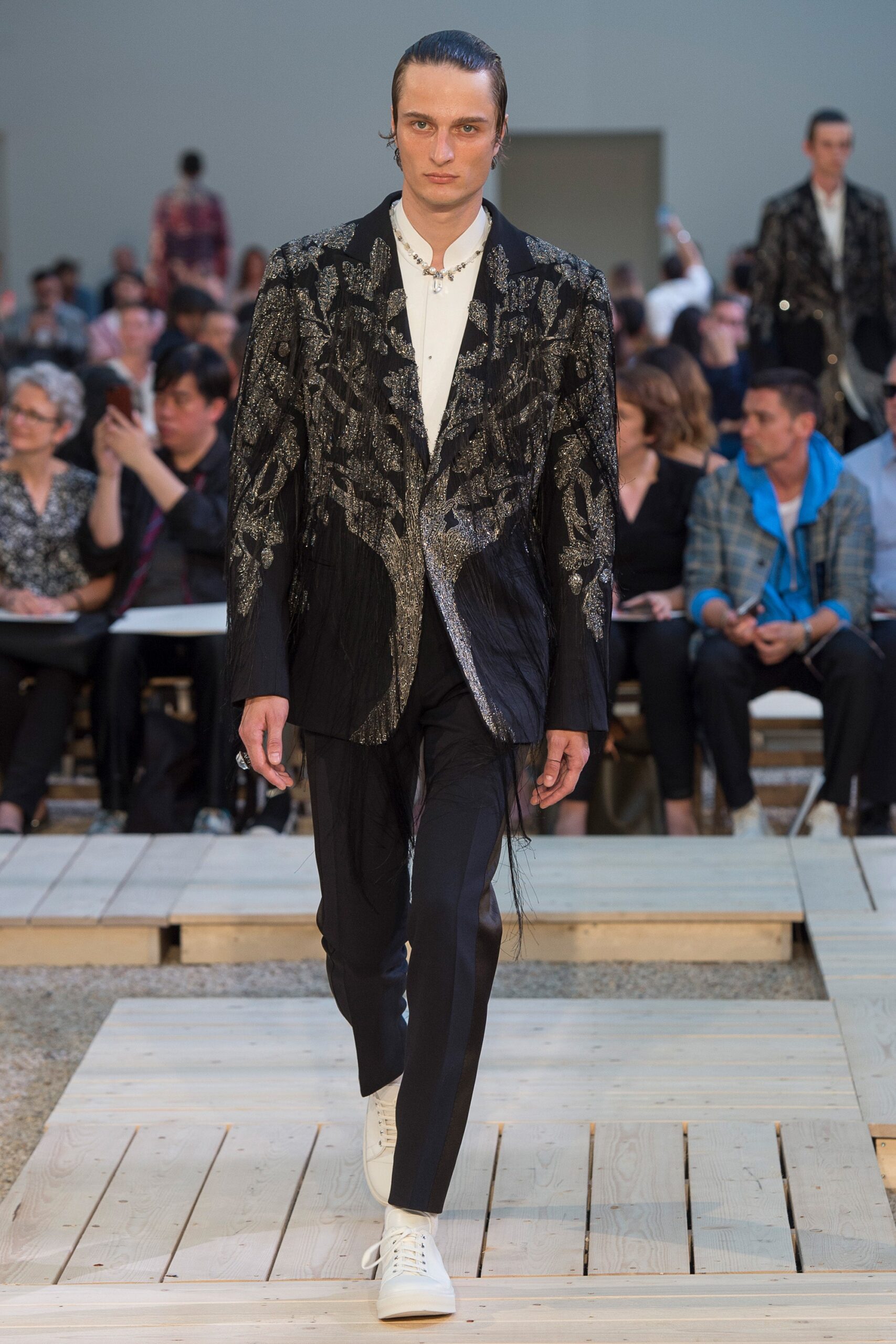 black silk long-sleeve collared tailored embroidered buttoned blazer