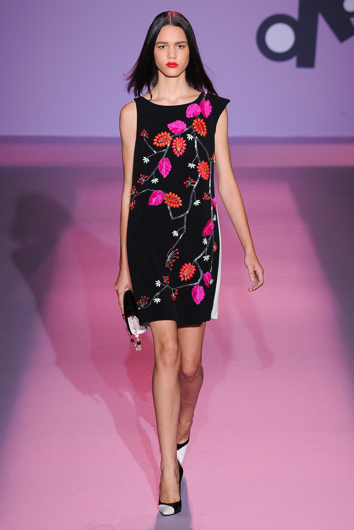 black fitted sleeveless dress