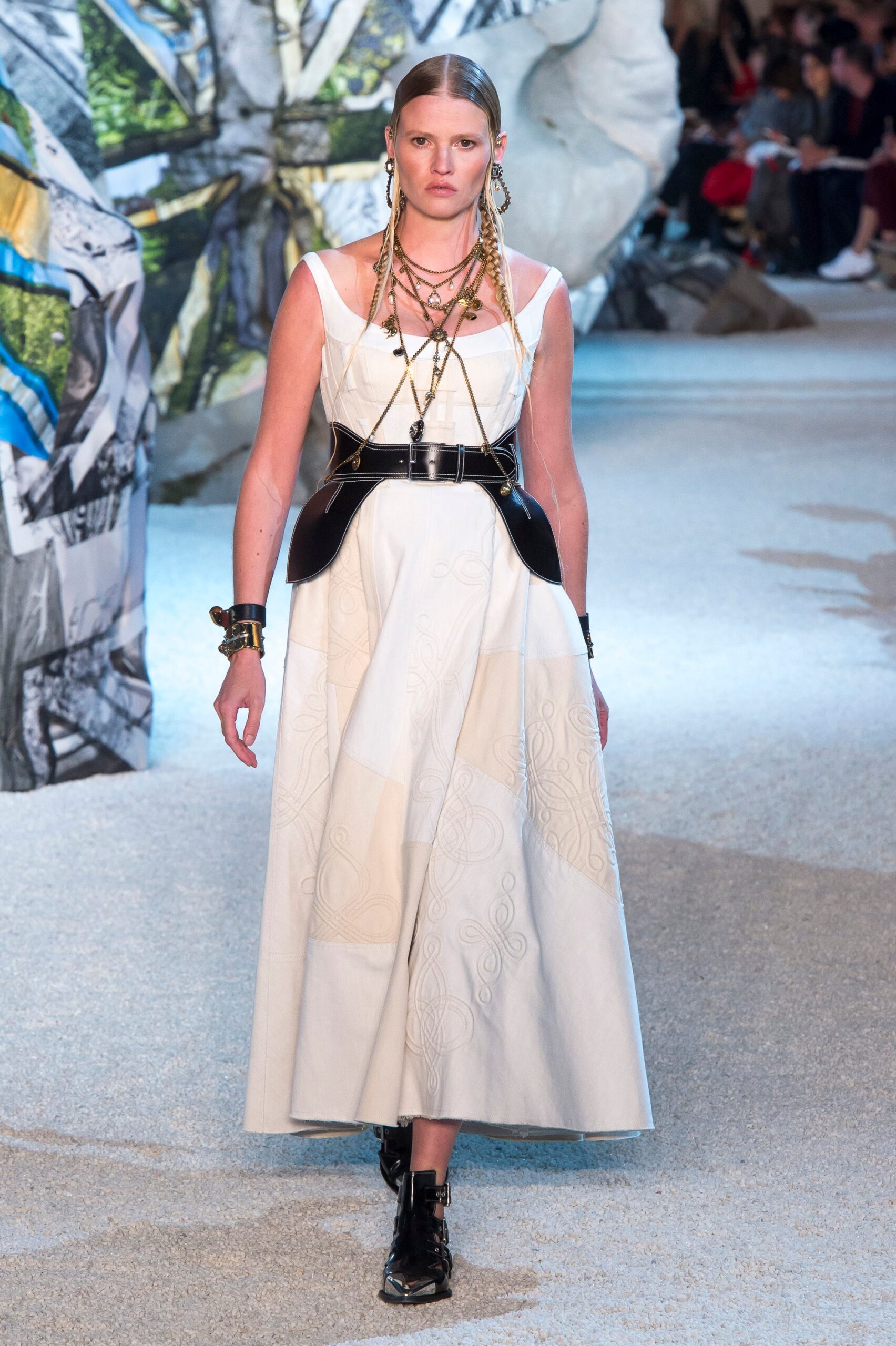 white cotton maxi dress with black belt