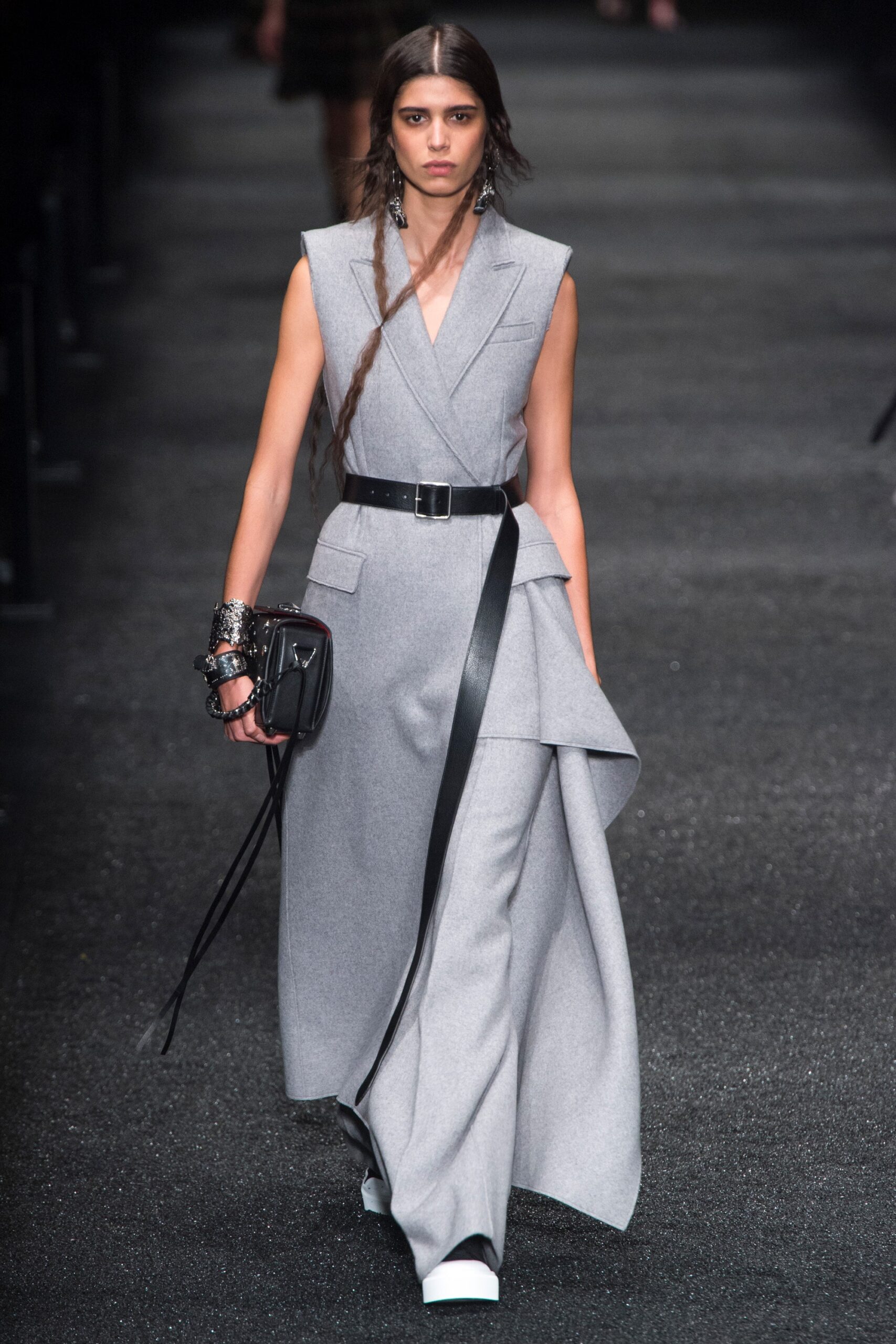 gray fitted sleeveless dress
