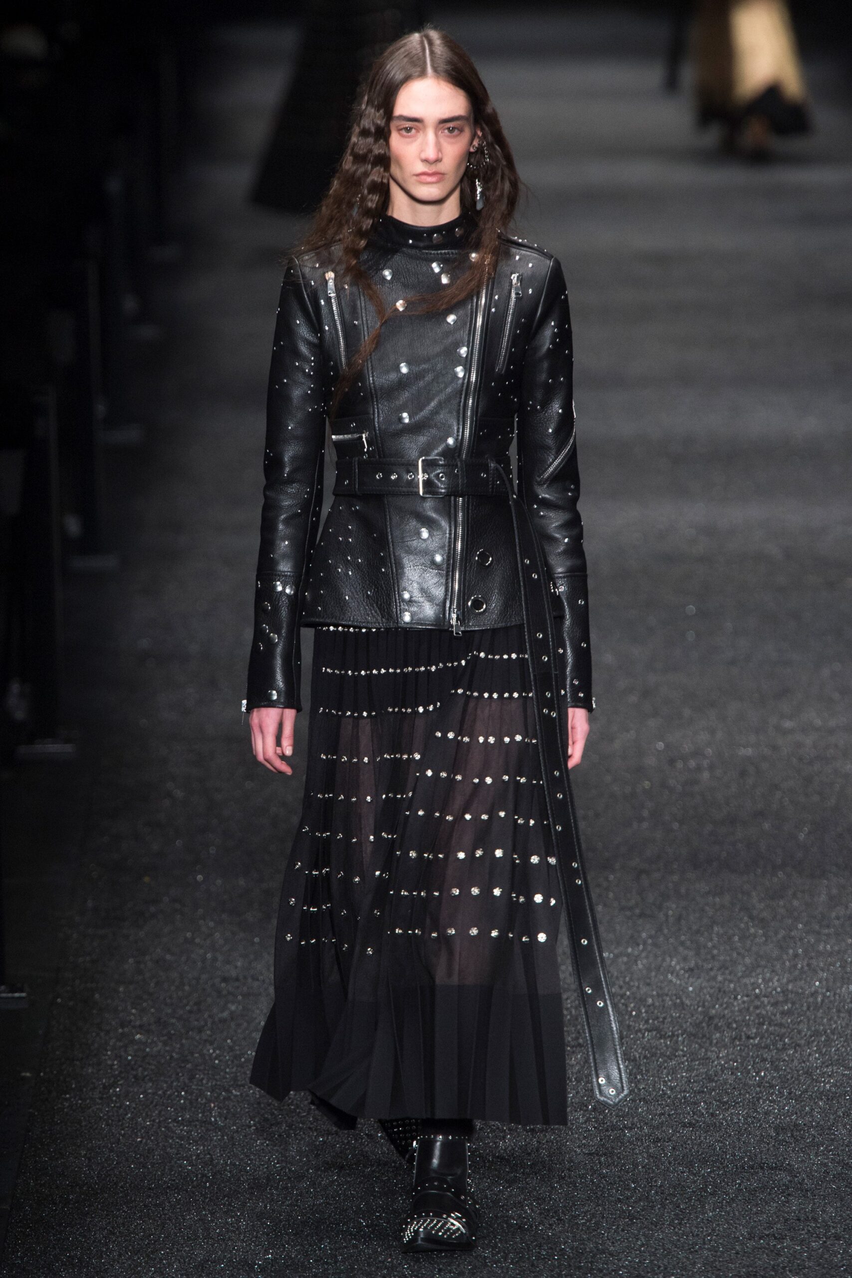 black leather long-sleeve v-neck fitted pleated zippered dress