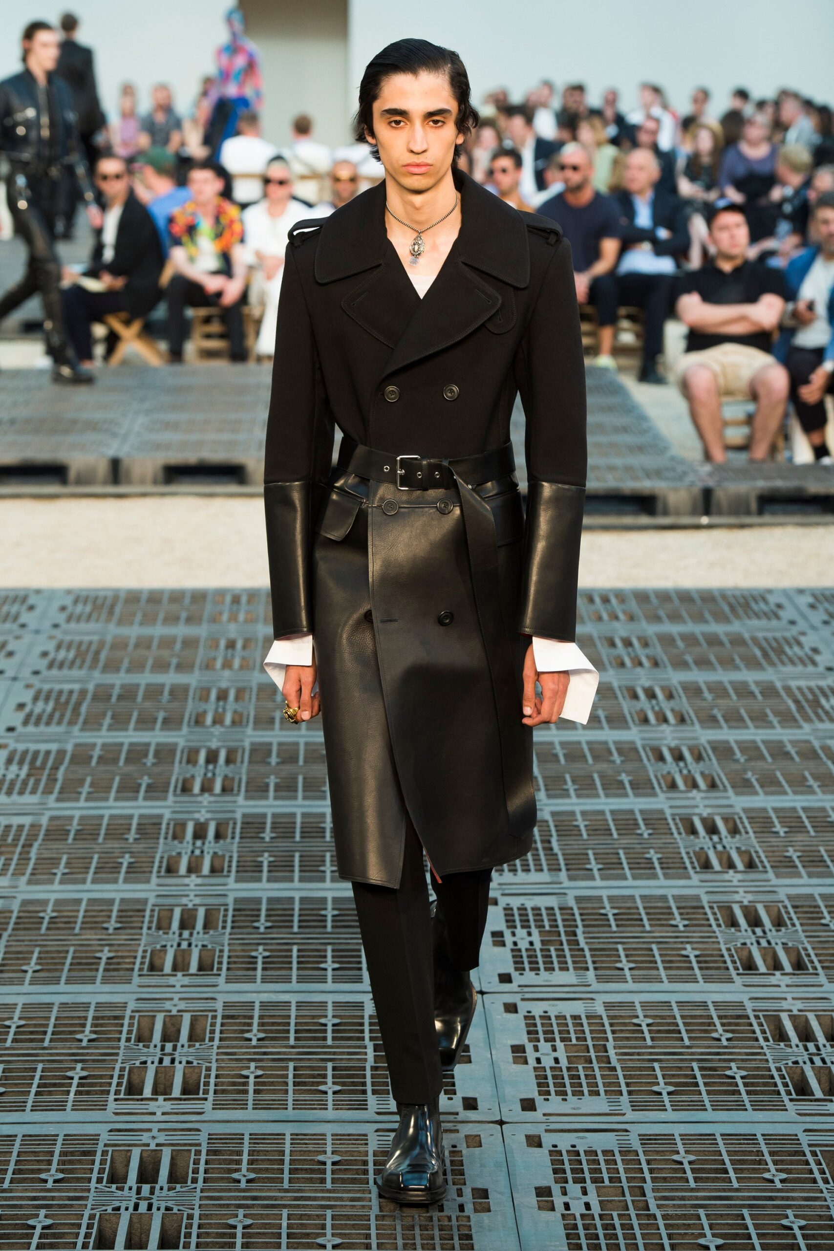 black leather long-sleeve collared fitted belted coat