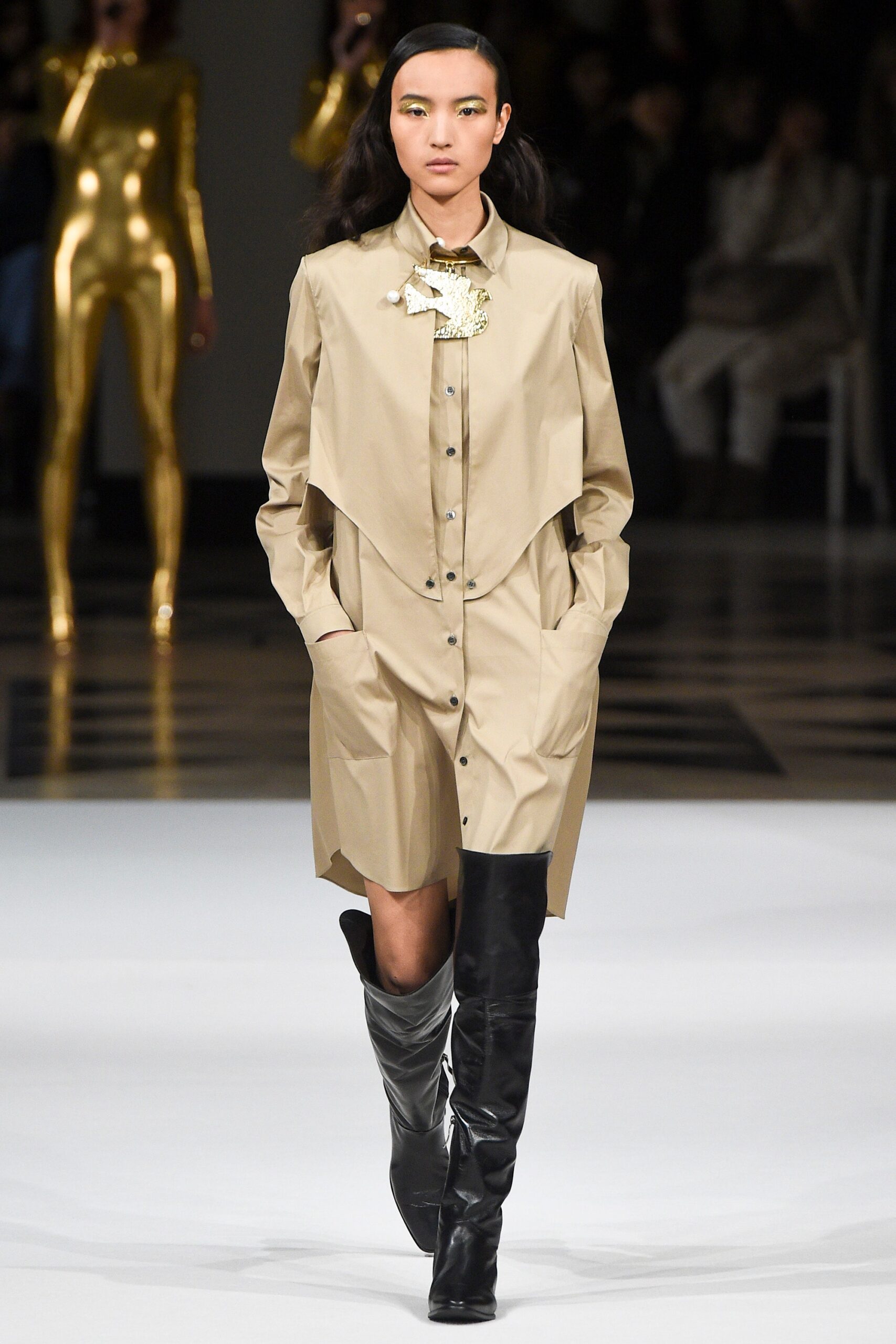 beige cotton shirt-dress with black boots