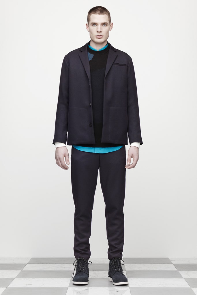 blue cotton long-sleeve collared relaxed shirt