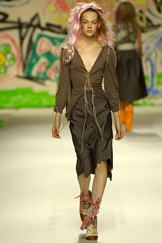 brown fitted top with black midi skirt