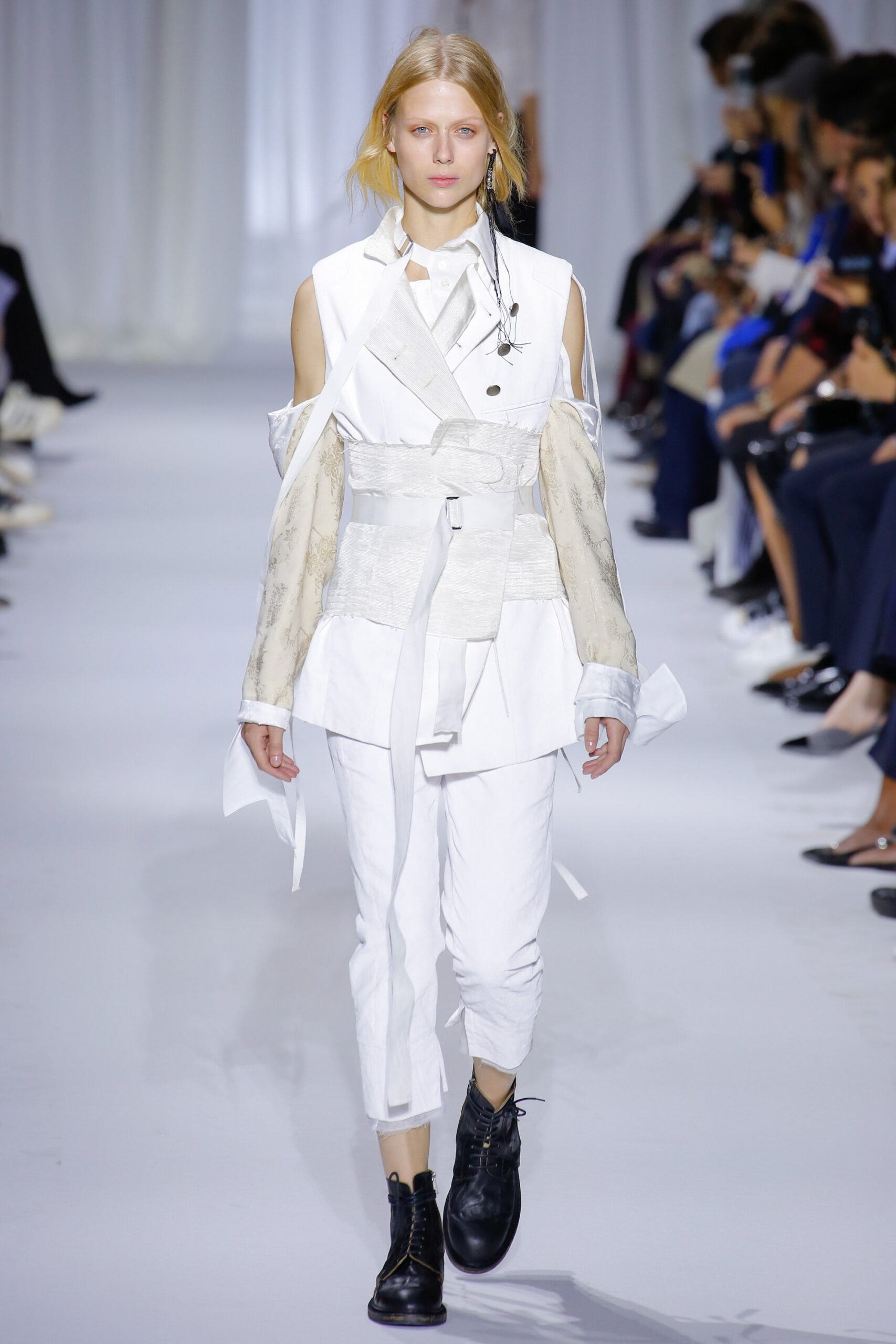 white cotton long-sleeve collared fitted buttoned layered jacket
