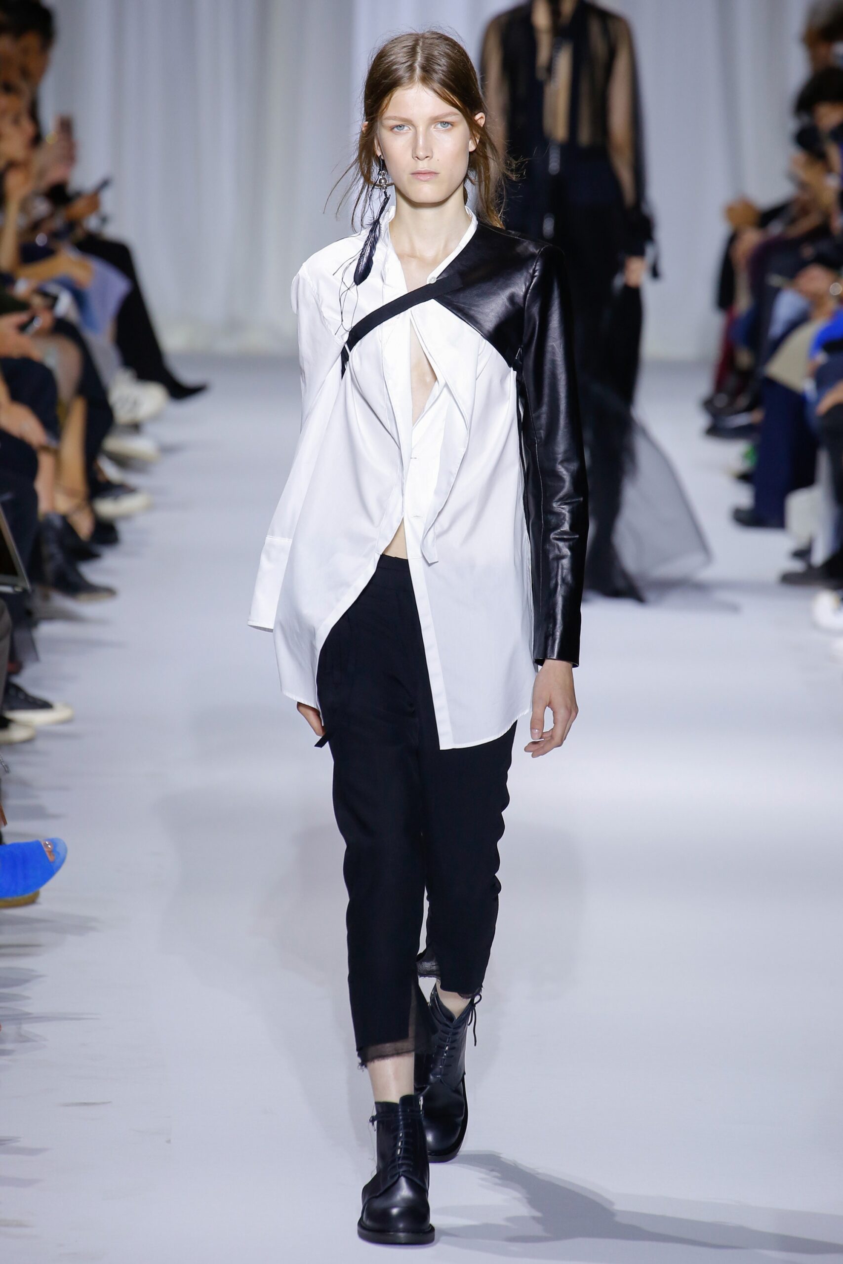 white cotton long-sleeve collared fitted buttoned shirt