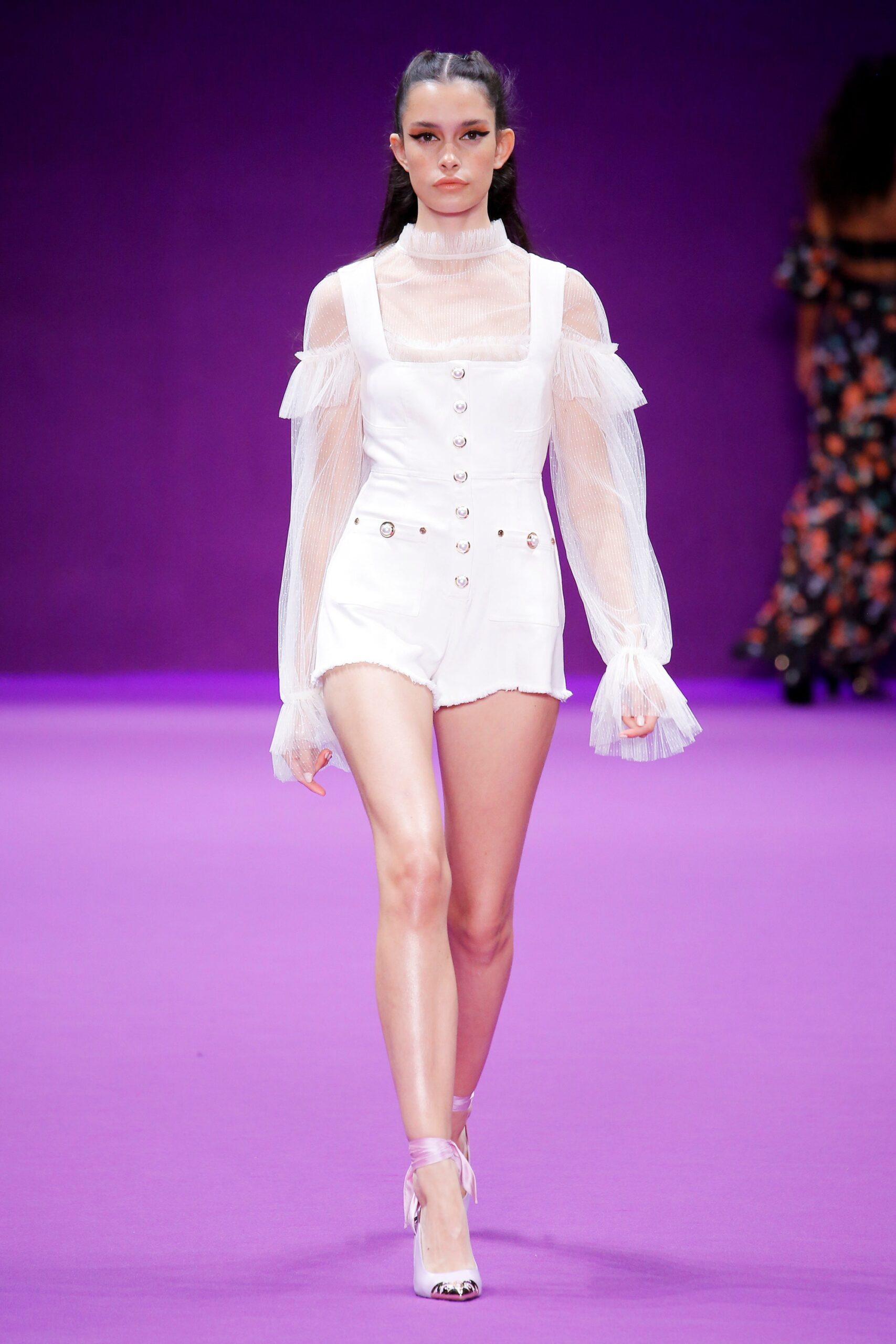 white cotton long-sleeve collared fitted buttoned ruffled top