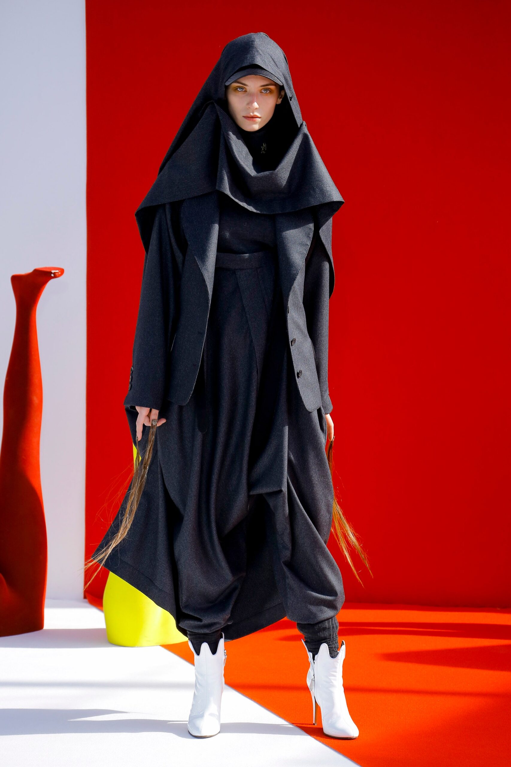 black wool long-sleeve collared oversized layered jacket