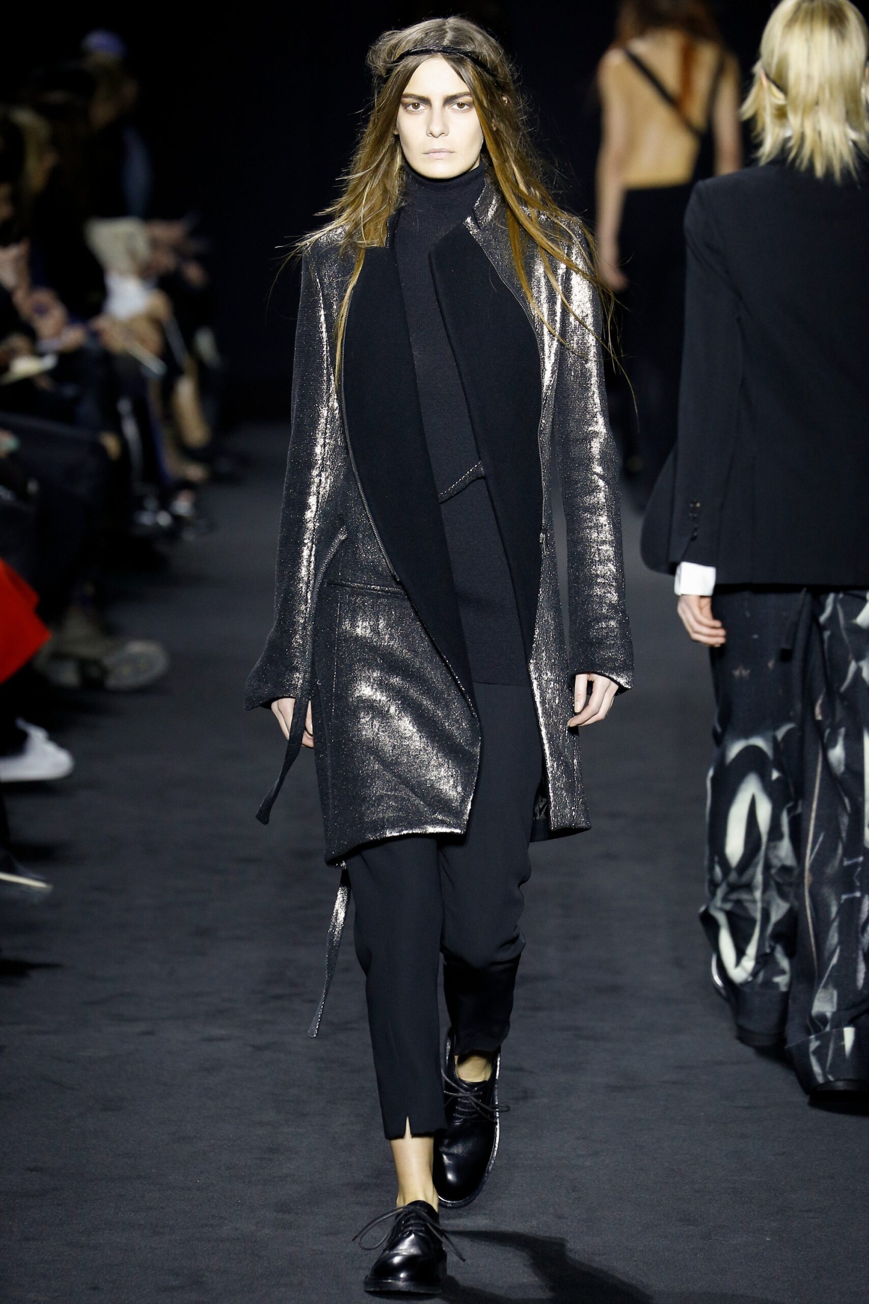 black wool long-sleeve collared fitted zippered layered coat