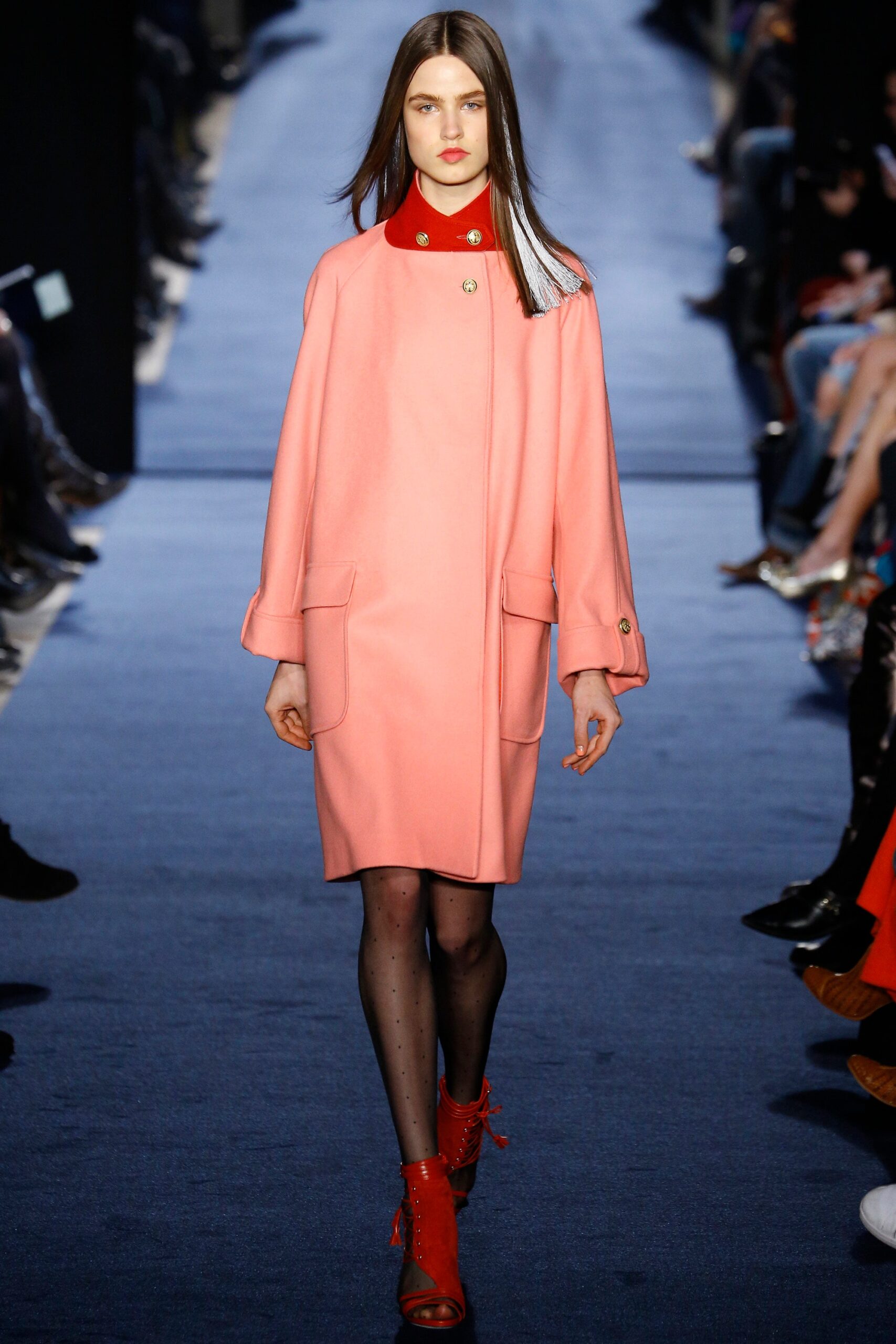 pink wool long-sleeve collared relaxed buttoned pockets coat